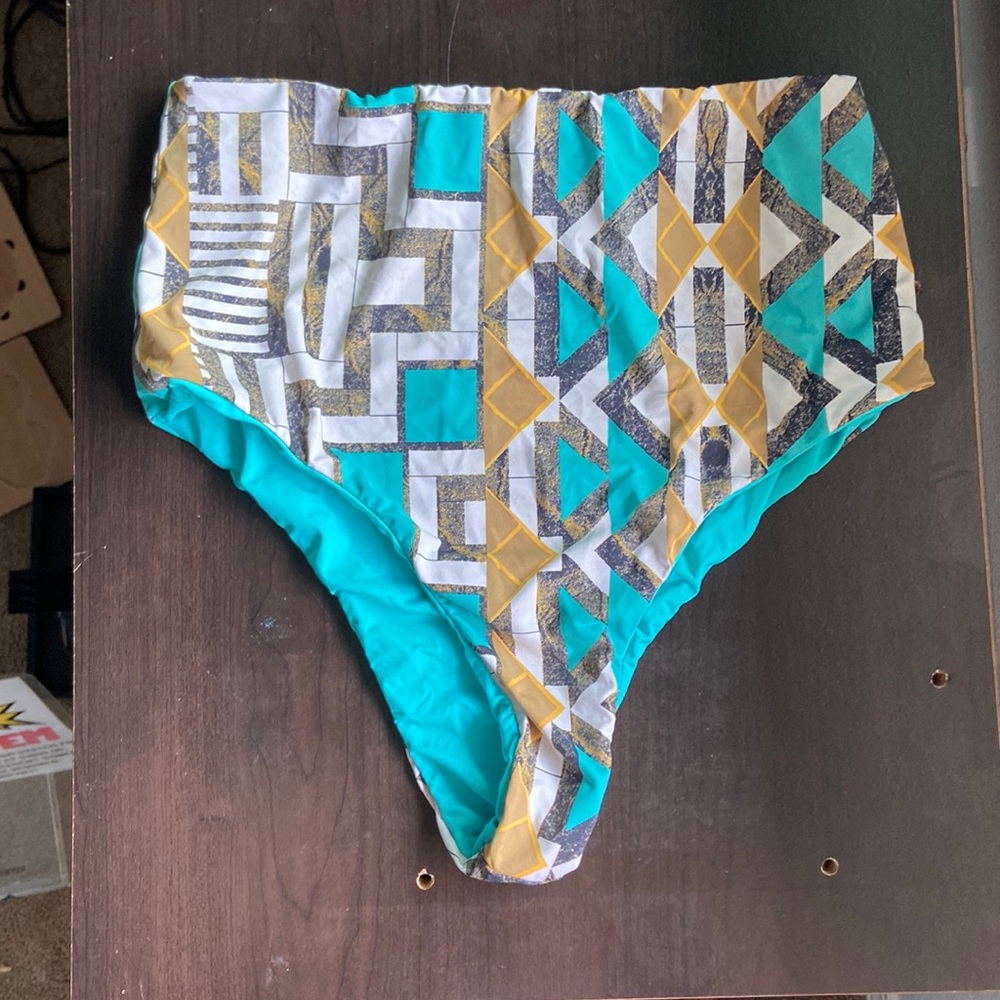 San Lorenzo Reversible High Waisted Aztec bikini bottoms